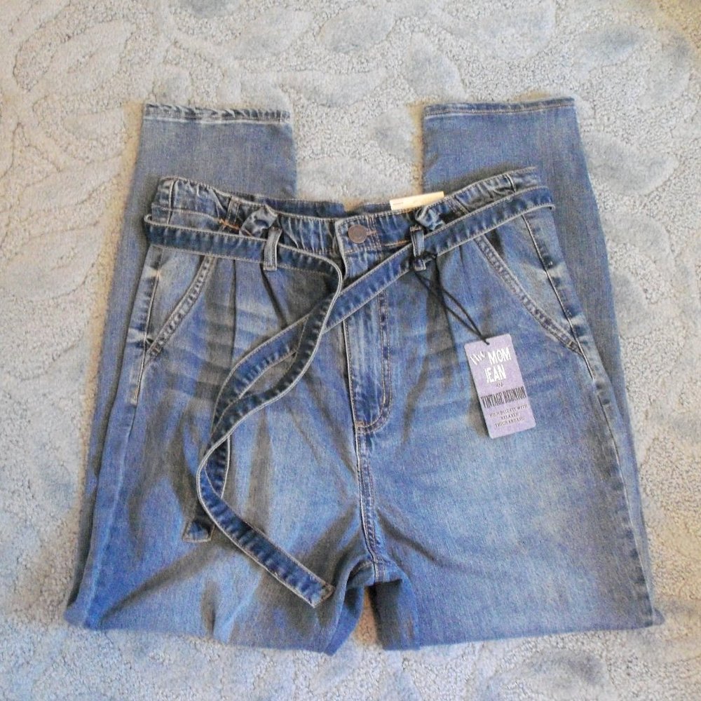 High rise mom jeans (#EV959)